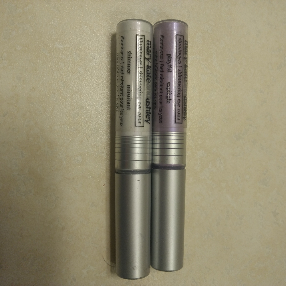 Mary-Kate and Ashley Shimmering Eye Color